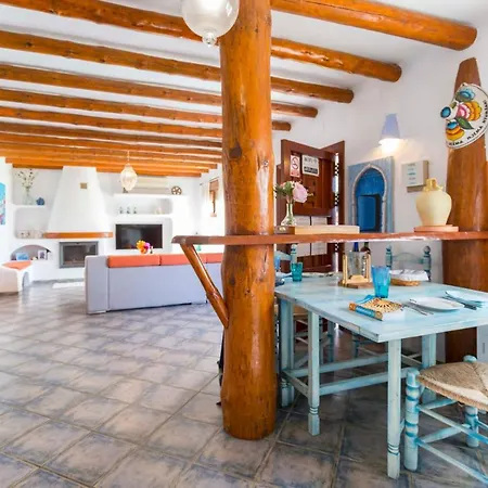 La Ballena Azul Conil Tatil Evi *