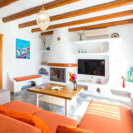 La Ballena Azul Conil Tatil Evi *